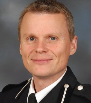 John Fletcher Deputy Chief Constable
Mr Fletcher joined Bedfordshire as Assistant Chief Constable in May 2008 prior to which he was a Chief Superintendent with Suffolk Constabulary. He has been Temporary DCC since September 2010 and as such will take up the post with immediate effect. (7 March 2011)
