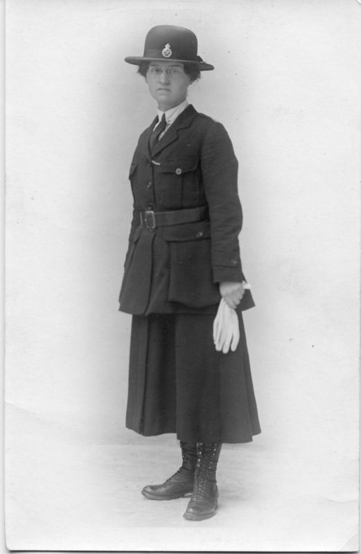 CUMBERLAND AND WESTMORLAND CONSTABULARY, WOMAN POLICE OFFICER
Photo by: D Jack, Lowther Street, Carlisle.
