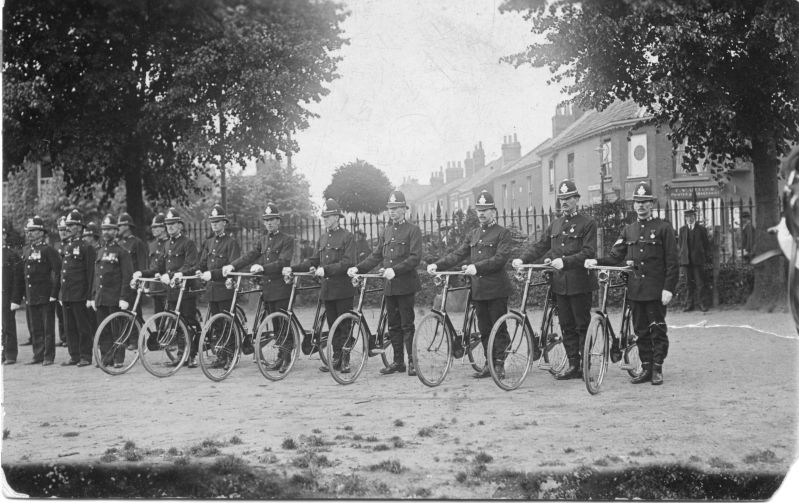 NORWICH CITY POLICE ANNUAL INSECTION 1914
see photo 2 for names
