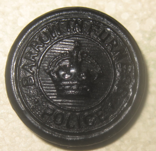 Pocket & Epaulette Button Black
Small black horn button of standard home office pattern with Tudor or Kings Crown worn on Rain and Great Coats from mid 1930's until early 1950's.
Keywords: Button Black King Crown Small 