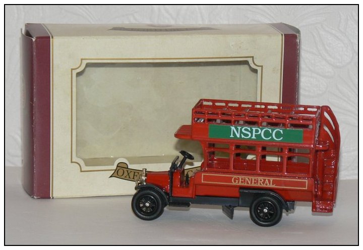 Oxford Die-Cast Model NSPCC Bus